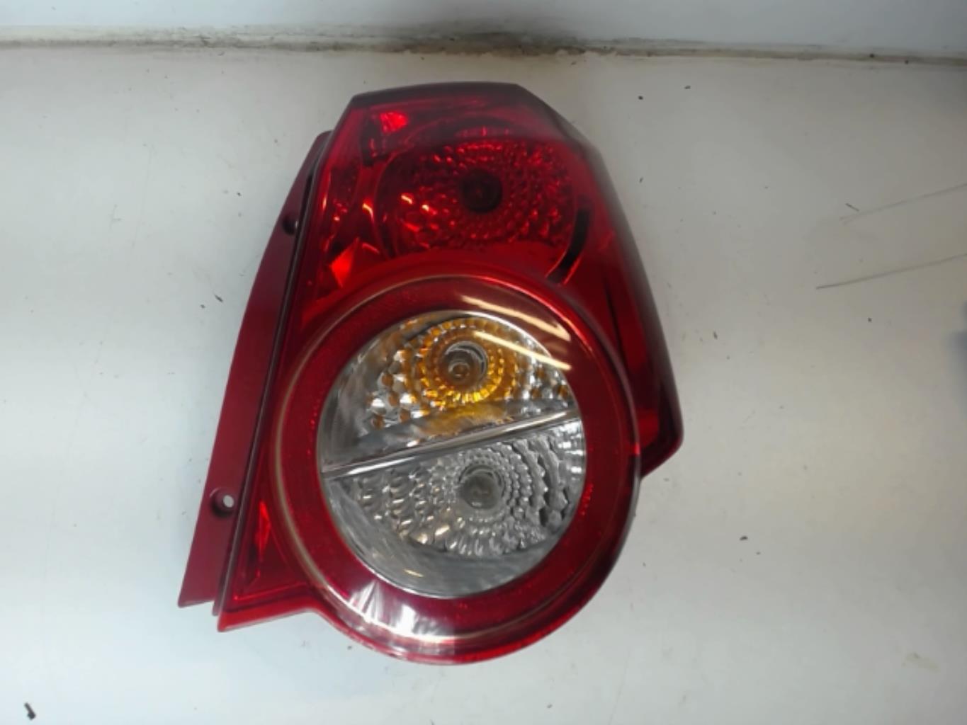 Fanale posteriore principale destro (luci) CHEVROLET AVEO 1 Gasolina - 1