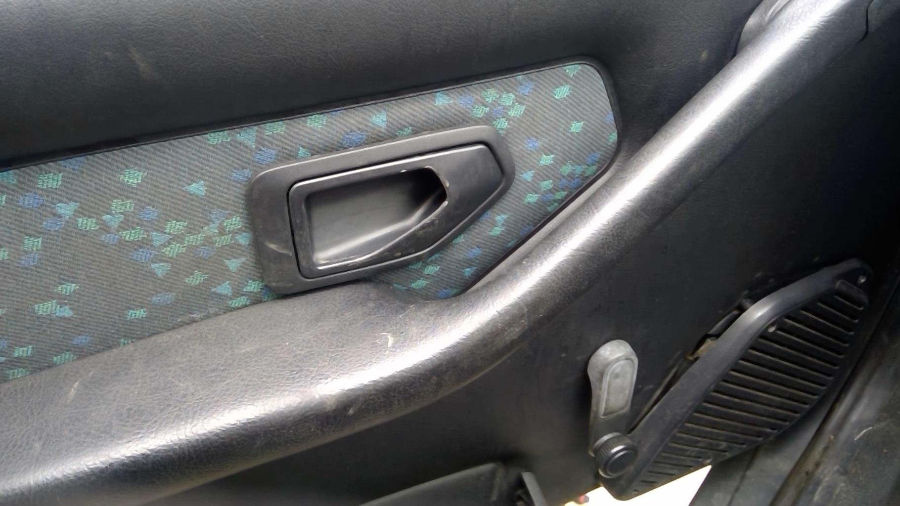 Image Pare choc arriere - PEUGEOT 306