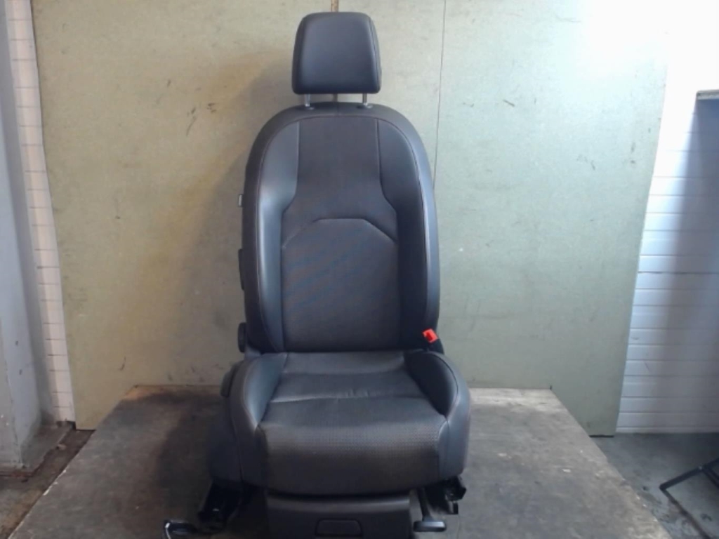Interieur complet SEAT LEON 3 ST PHASE 1 BREAK Diesel - 1