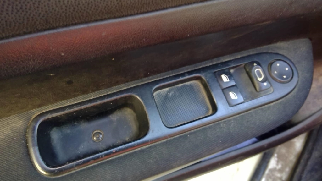 Porte Arrière Droit Pour Peugeot 307 Break Phase 2 - Occasion - Couleur Gris Foncé - Garantie 6 Mois