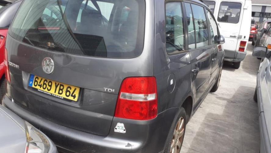 Image Calandre - VOLKSWAGEN TOURAN 1