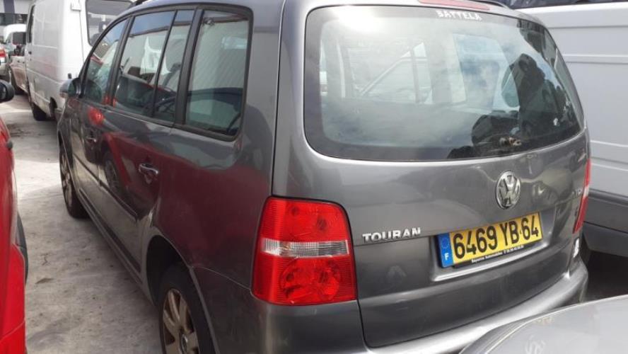 Image Calandre - VOLKSWAGEN TOURAN 1