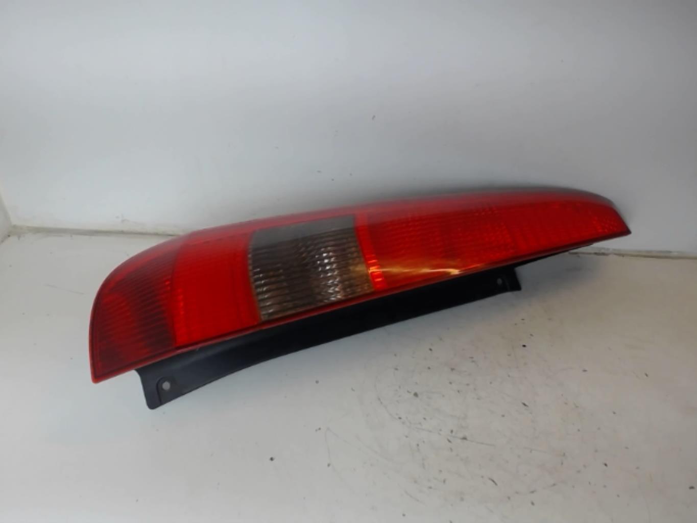 Fanale posteriore principale sinistro (luci) FORD FIESTA 5 PHASE 1 Gasolina - 1