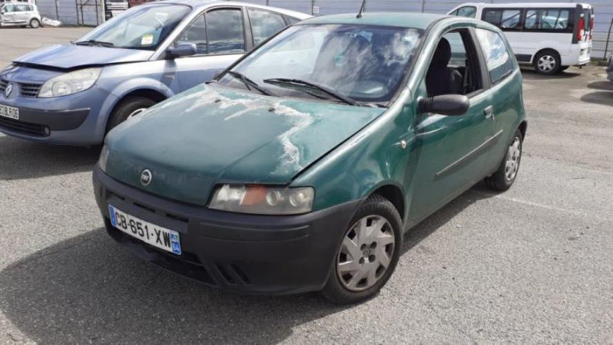 Image Feu arriere principal gauche (feux) - FIAT PUNTO 2