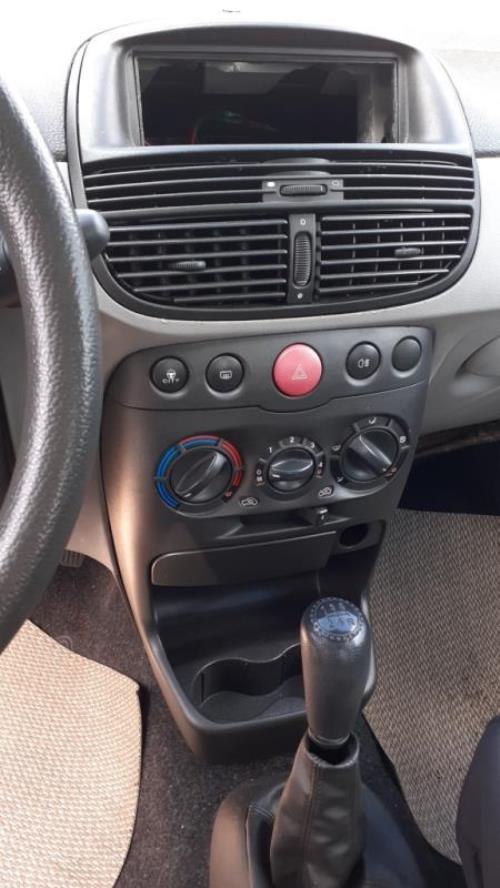 Image Feu arriere principal gauche (feux) - FIAT PUNTO 2