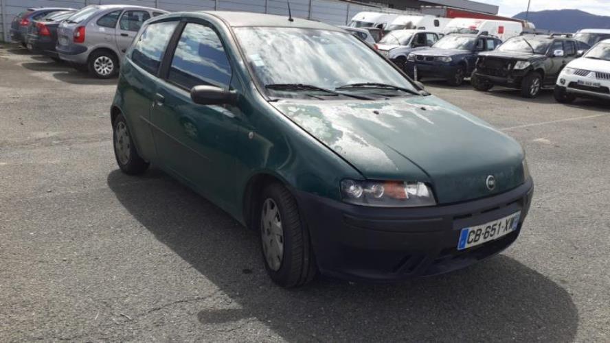 Image Feu arriere principal gauche (feux) - FIAT PUNTO 2