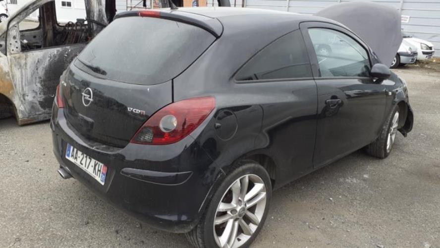 Image Feu arriere principal droit (feux) - OPEL CORSA D