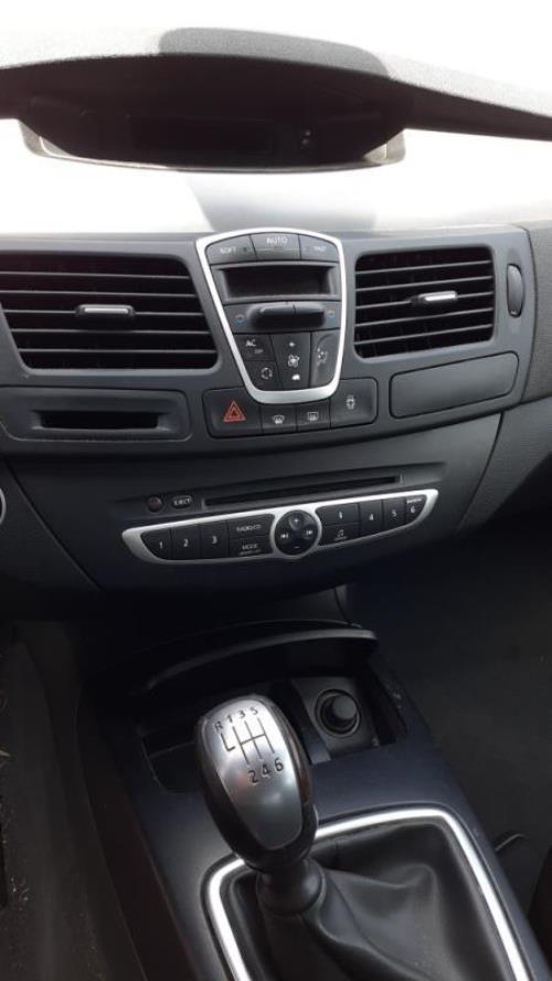 Image Renfort pare choc avant (traverse) - RENAULT LAGUNA 3