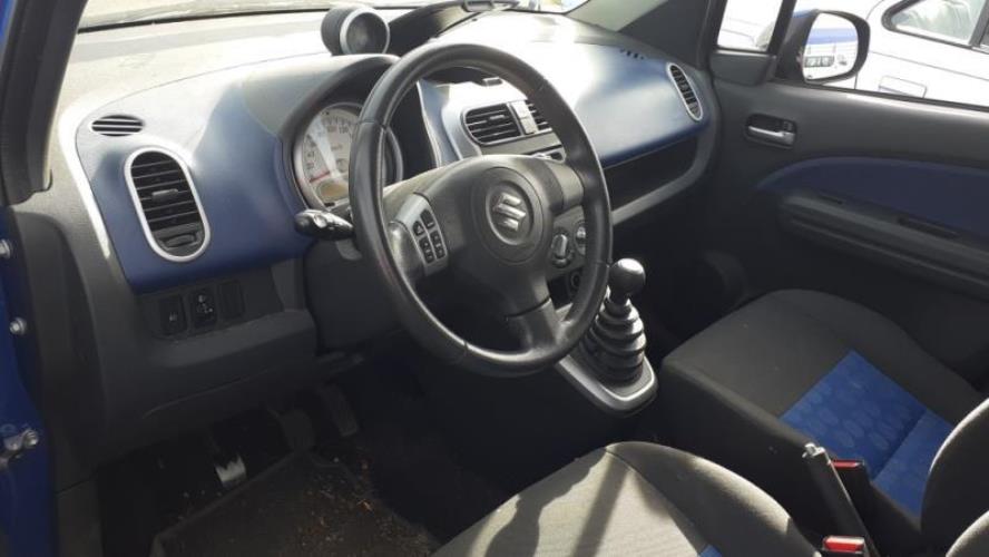 Image Porte avant droit - SUZUKI SPLASH