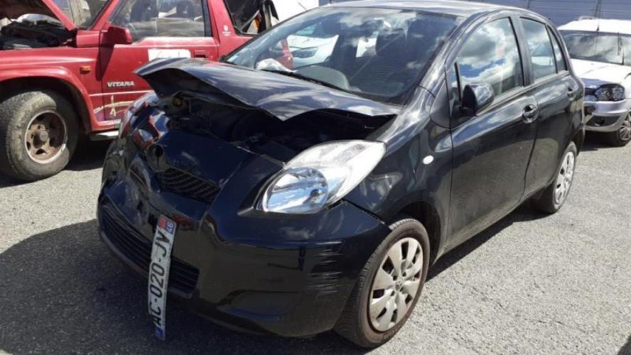 Image Malle/Hayon arriere - TOYOTA YARIS 2