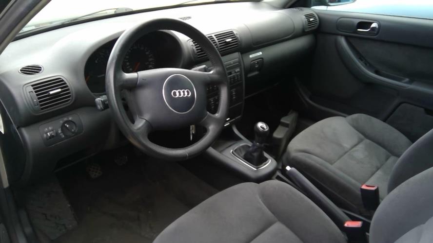 Image Feu arriere principal droit (feux) - AUDI A3 1