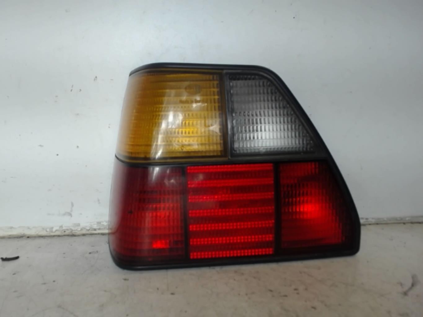 Fanale posteriore principale sinistro (luci) VOLKSWAGEN GOLF 2 Diésel - 1