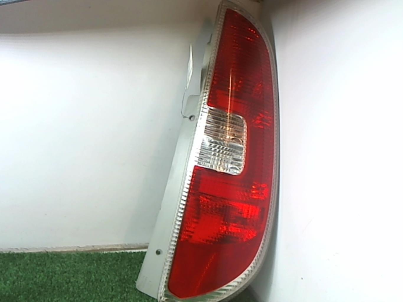Fanale posteriore principale destro (luci) SKODA ROOMSTER PHASE 1 Diésel - 1