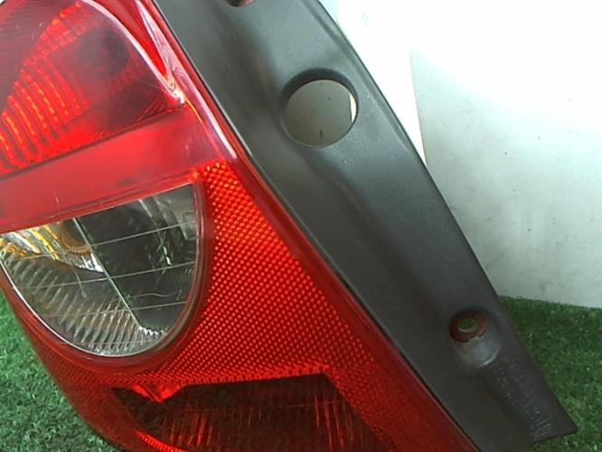 Image Feu arriere principal gauche (feux) - RENAULT CLIO 3