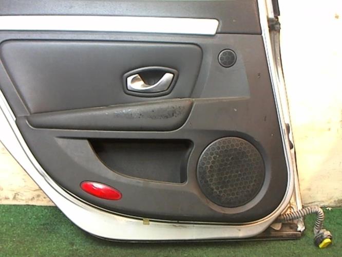 Image Porte arriere gauche - RENAULT LAGUNA 3