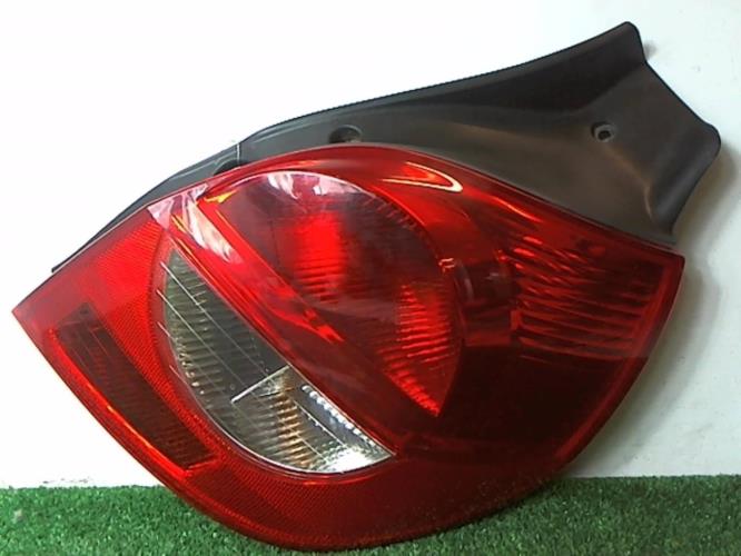 Image Feu arriere principal droit (feux) - RENAULT CLIO 3