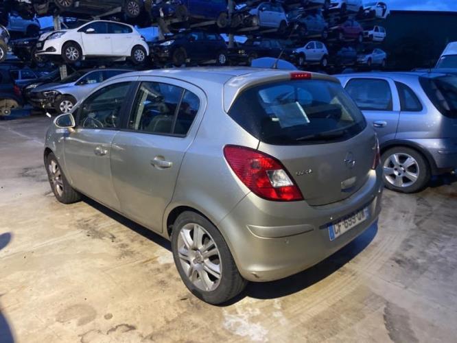 Image Porte avant gauche - OPEL CORSA D