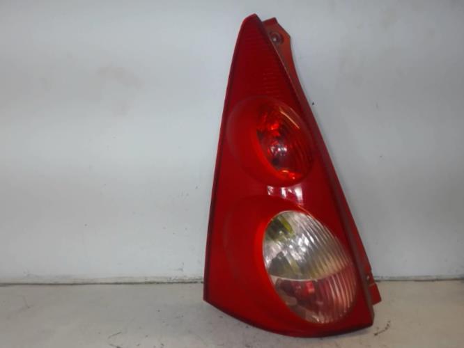 Image Feu arriere principal gauche (feux) - PEUGEOT 107