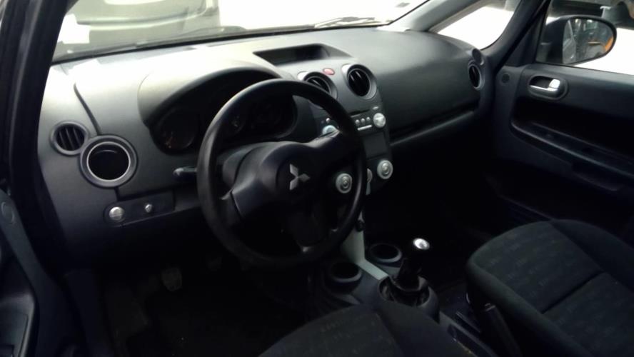 Image Aile avant gauche - MITSUBISHI COLT 6