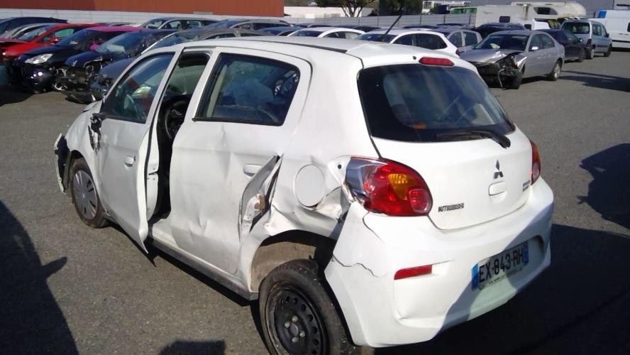 Image Trappe d'essence - MITSUBISHI SPACE STAR 3