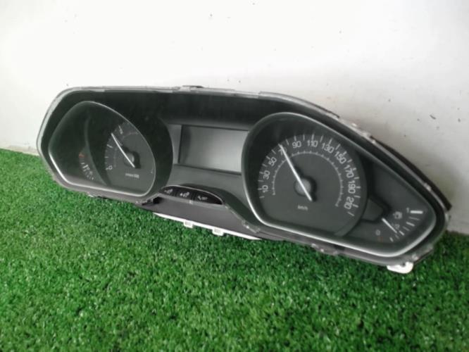 Image Compteur - PEUGEOT 208 1