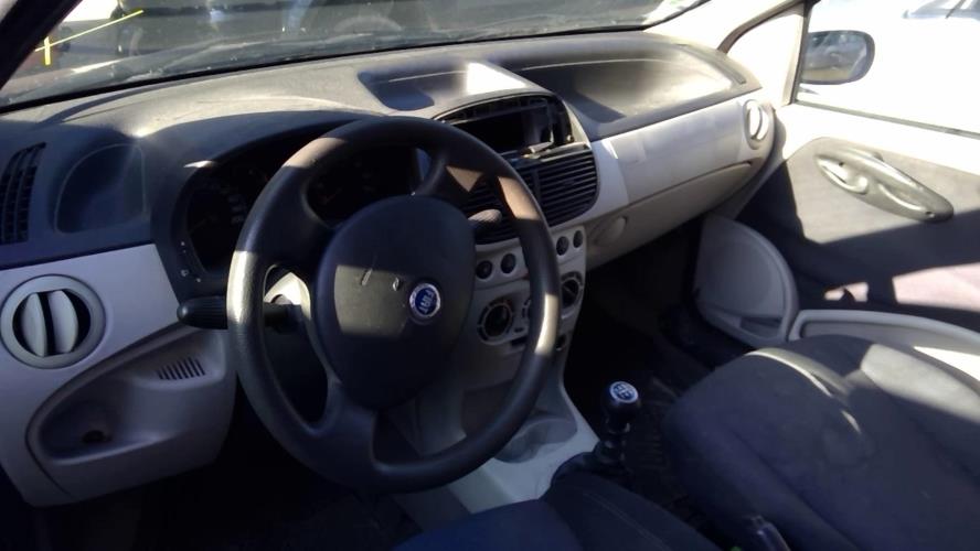 Image Optique avant principal droit (feux)(phare) - FIAT PUNTO 2