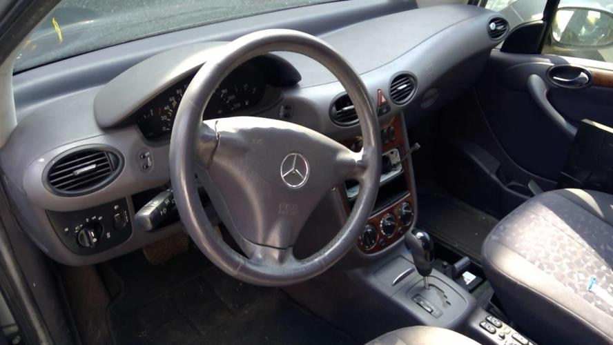 Image Trappe d'essence - MERCEDES CLASSE A 168