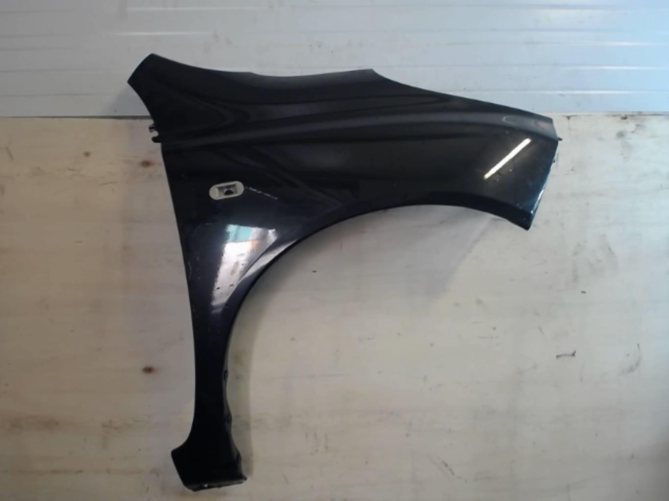 Parafango anteriore destro NISSAN MICRA 3 PHASE 1 Gasolina - 1