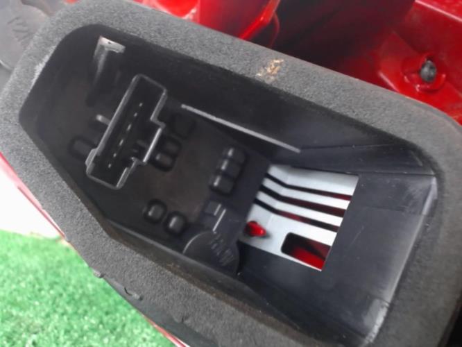 Image Feu arriere principal gauche (feux) - PEUGEOT 207