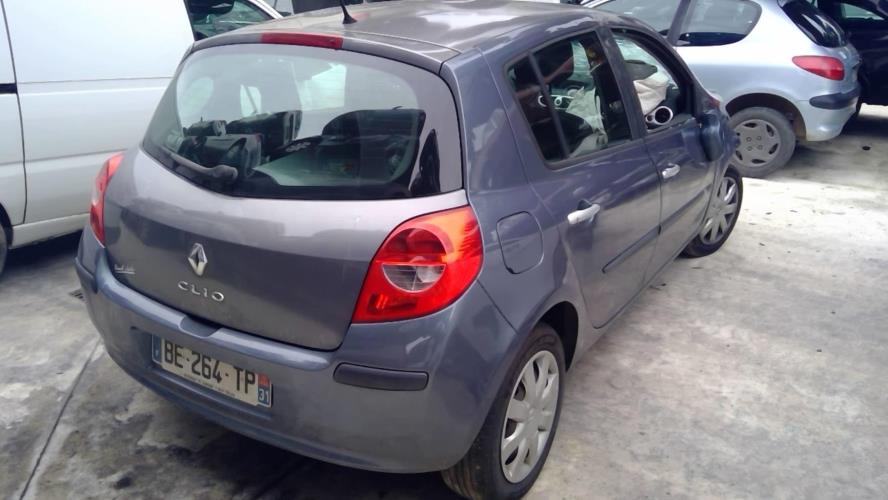 Image Feu arriere principal droit (feux) - RENAULT CLIO 3