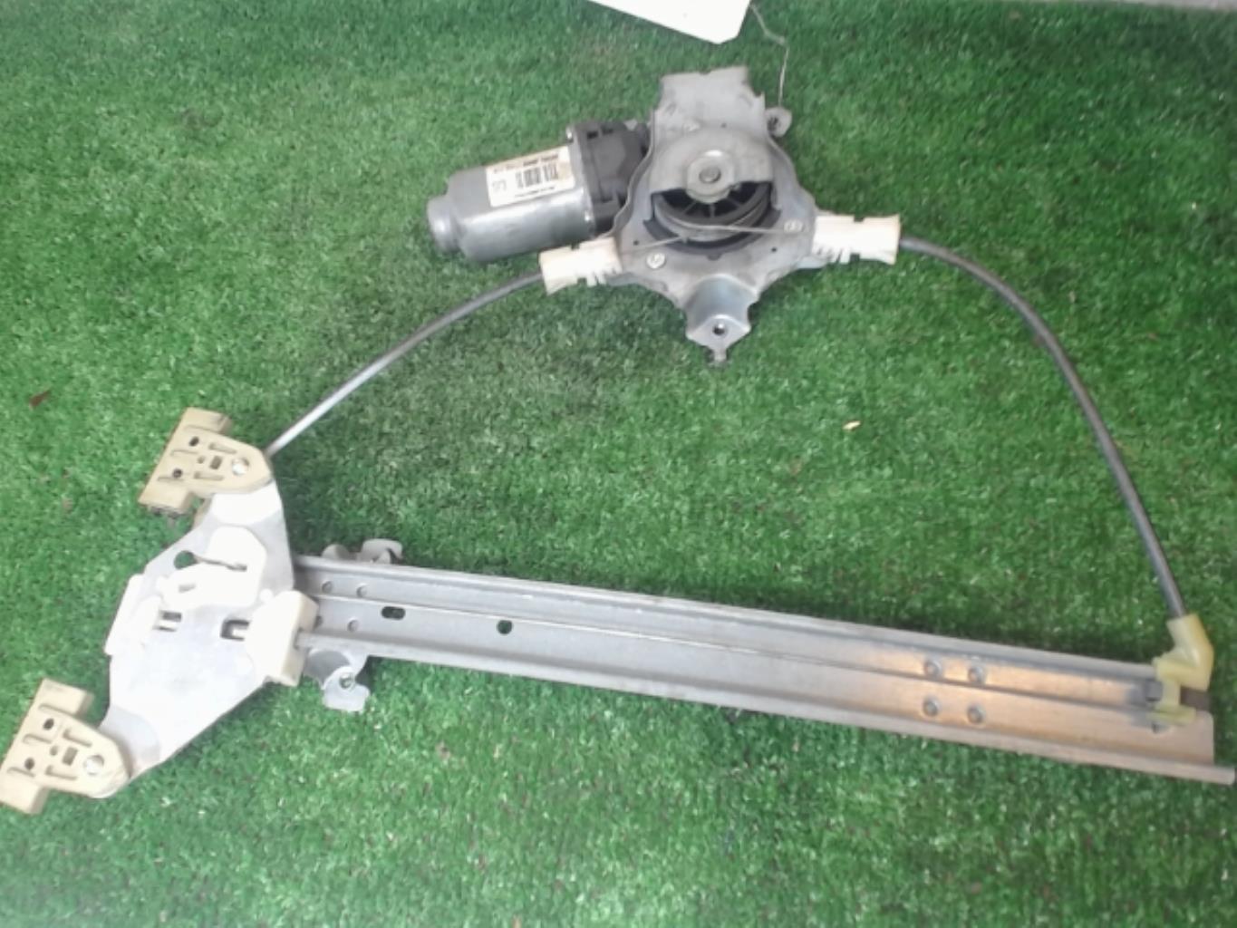 Alzacristalli elettrico posteriore destro NISSAN QASHQAI 1 PHASE 2 Diésel - 1