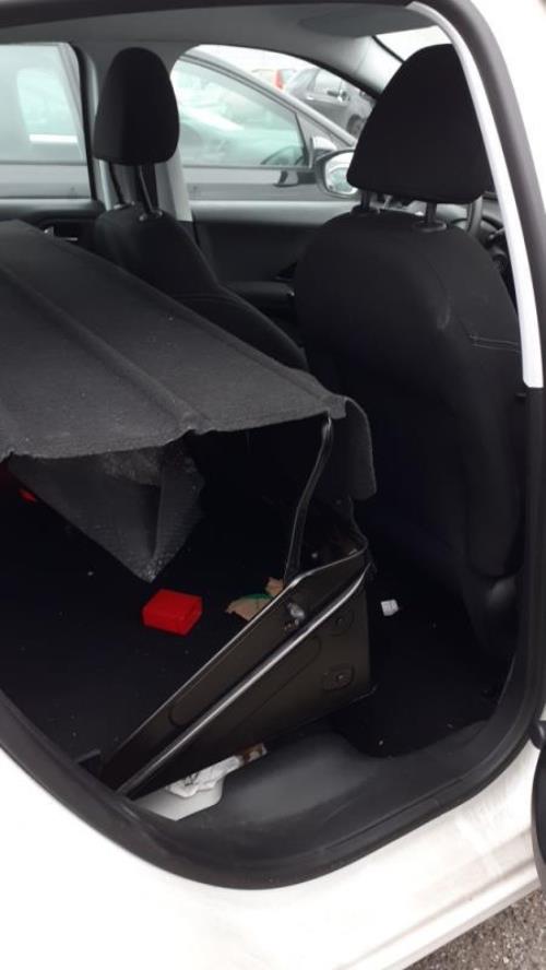 Image Volant - PEUGEOT 208 1