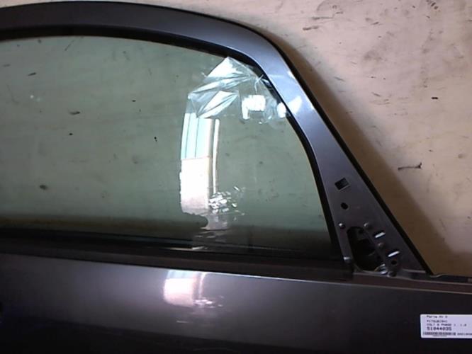 Image Porte avant droit - MITSUBISHI COLT 6