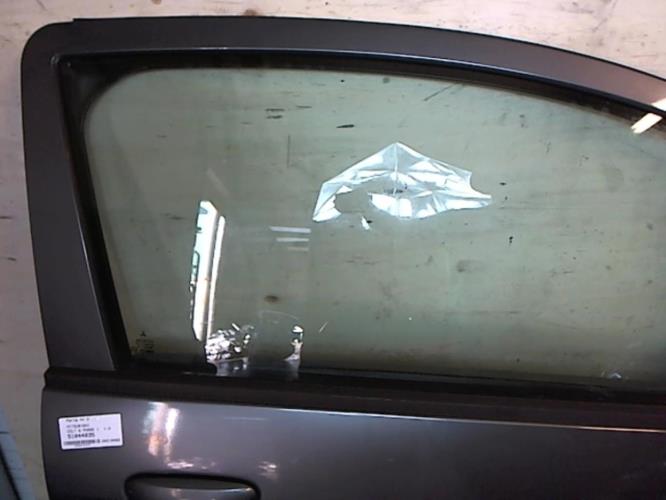 Image Porte avant droit - MITSUBISHI COLT 6