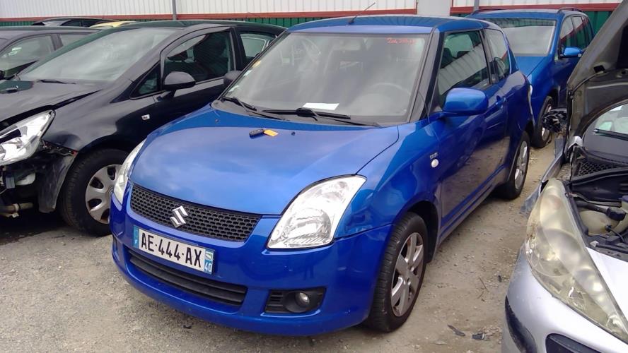 Image Feu arriere principal gauche (feux) - SUZUKI SWIFT 3