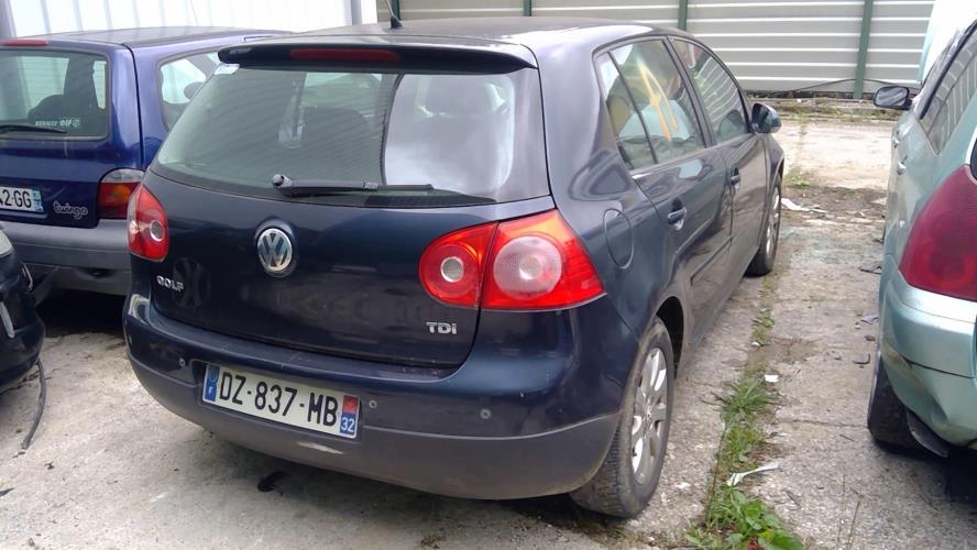 Image Pare choc arriere - VOLKSWAGEN GOLF 5