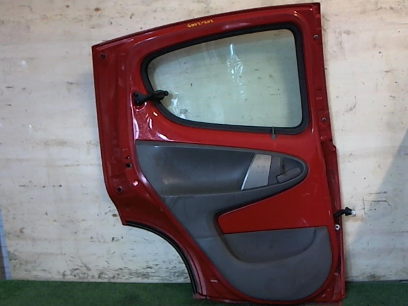 Portiera posteriore sinistra CITROEN C1 1 PHASE 1 Diésel - 1