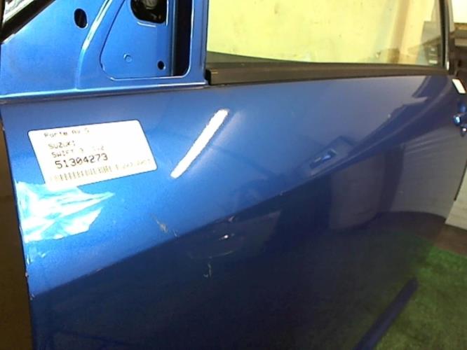 Image Porte avant gauche - SUZUKI SWIFT 3