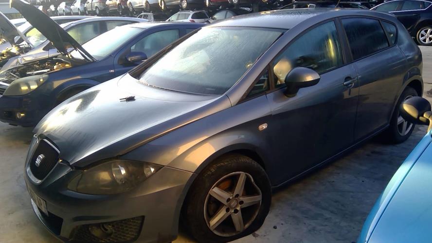 Image Feu arriere principal gauche (feux) - SEAT LEON 2