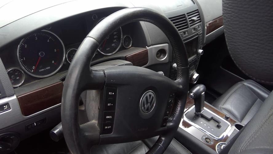 Image Pare choc arriere - VOLKSWAGEN TOUAREG 1