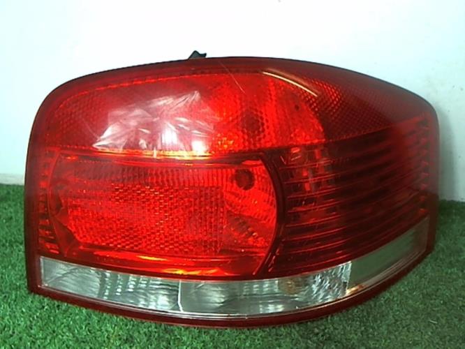 Image Feu arriere principal droit (feux) - AUDI A3 2