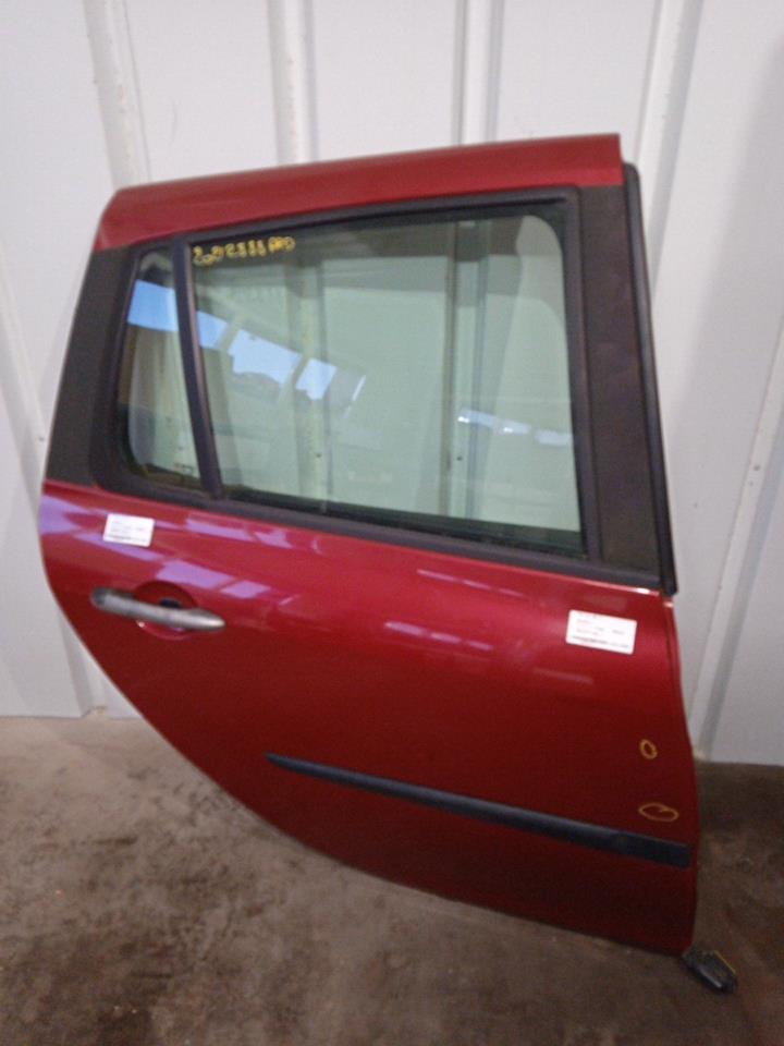 Puerta trasera derecha RENAULT CLIO 3 PHASE 1 BREAK  - 1
