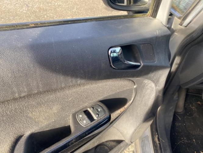 Image Trappe d'essence - OPEL CORSA D