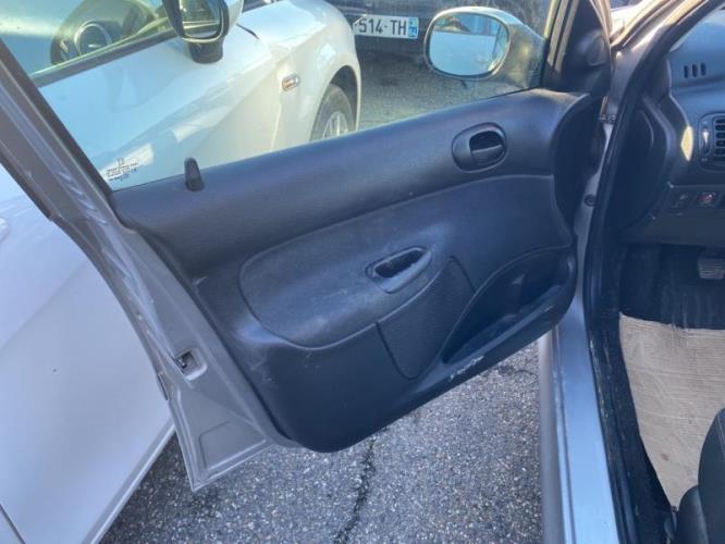 Image Feu arriere principal droit (feux) - PEUGEOT 206