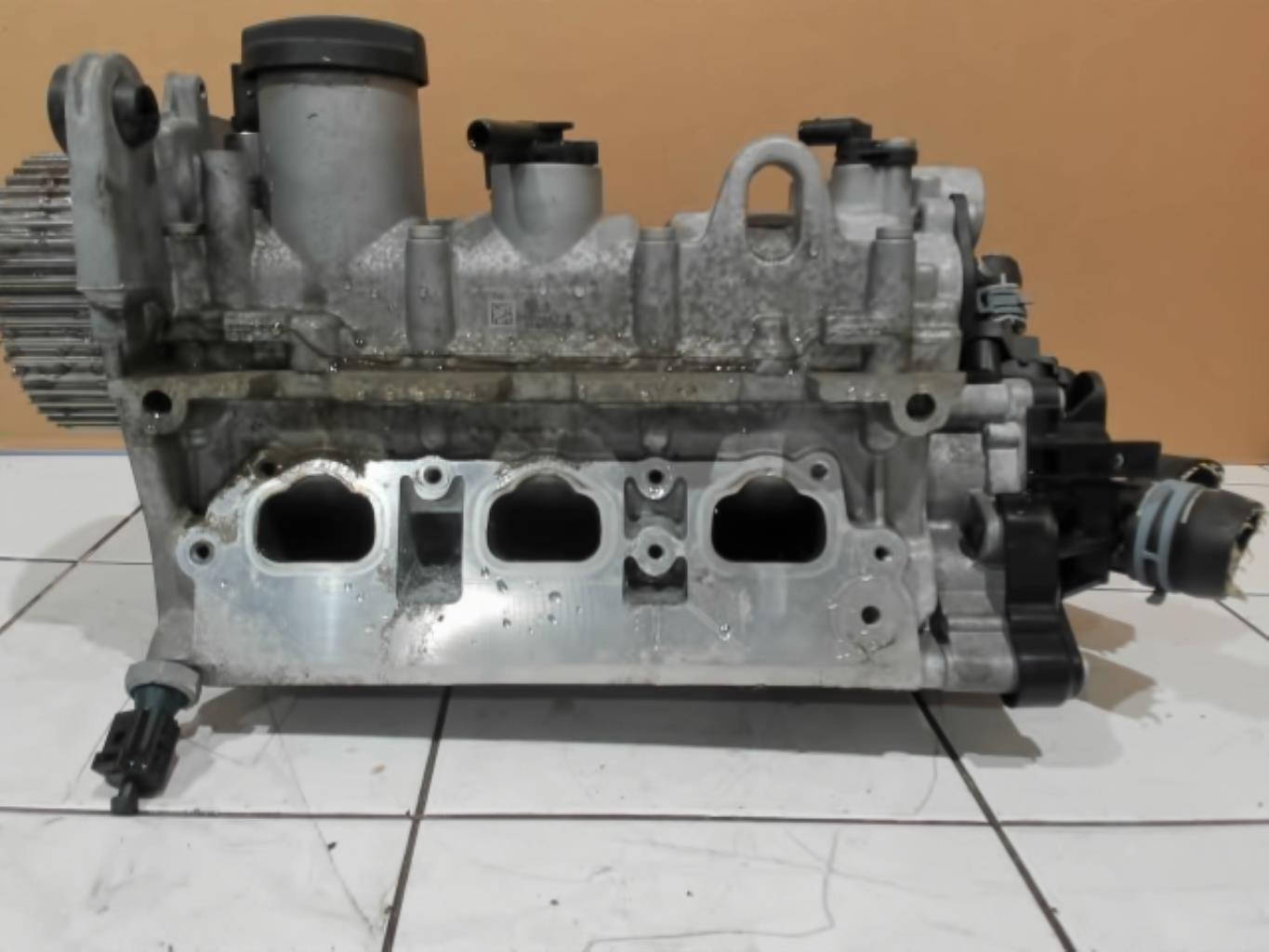 Culasse VOLKSWAGEN UP PHASE 1 Essence - 1