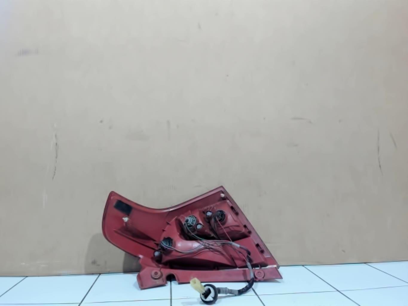Fanale posteriore principale destro (luci) SUZUKI SWIFT 3 Diésel - 1