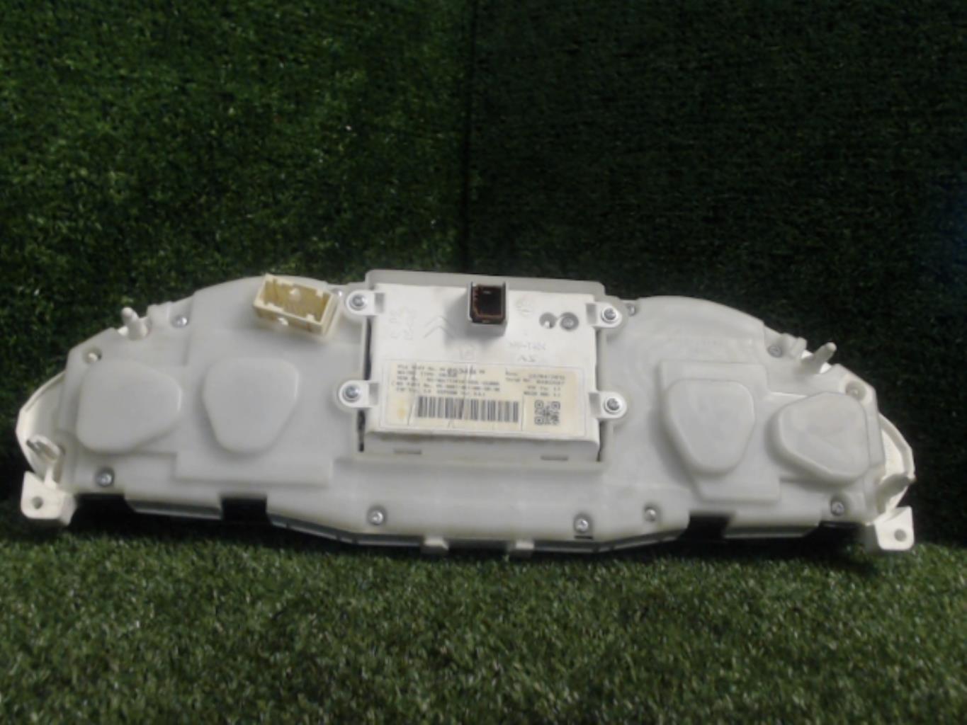 Compteur PEUGEOT 2008 1 PHASE 1 Diesel - 1