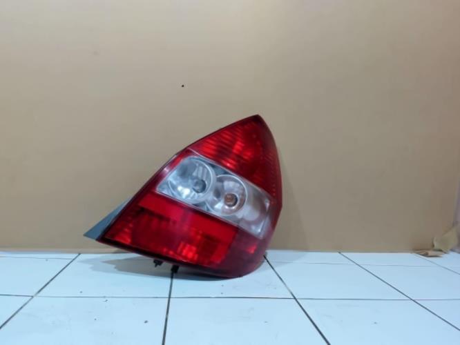 Image Feu arriere principal droit (feux) - HONDA JAZZ 1