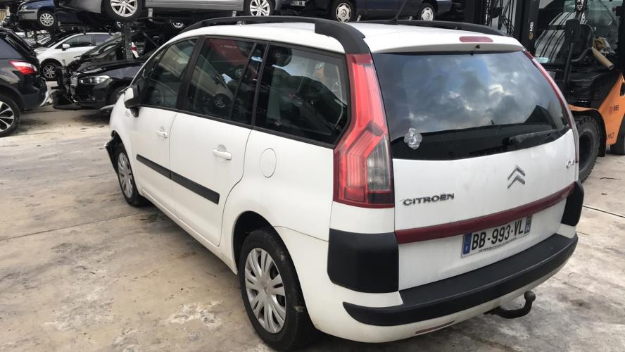Image Pare choc arriere - CITROEN C4 GRAND PICASSO 1