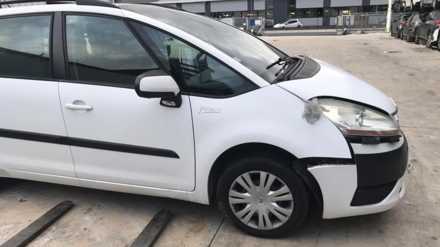 Image Pare choc arriere - CITROEN C4 GRAND PICASSO 1